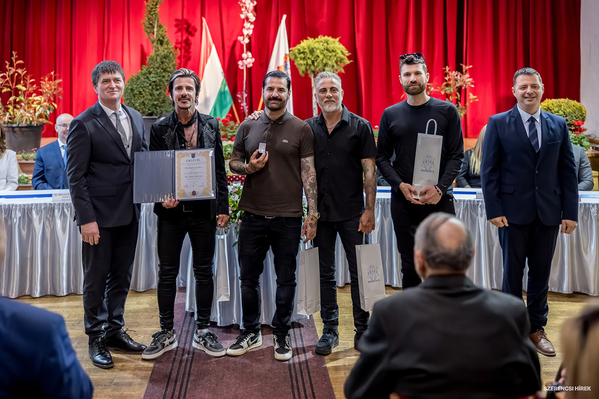 Szerencs: Pro Urbe díjjal tüntették ki a Hooligans együttest